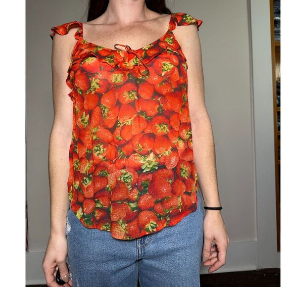 Anthropologie Strawberry Print Blouse Tank Top Chiffon Lightweight Red Size 6 - Picture 1 of 7